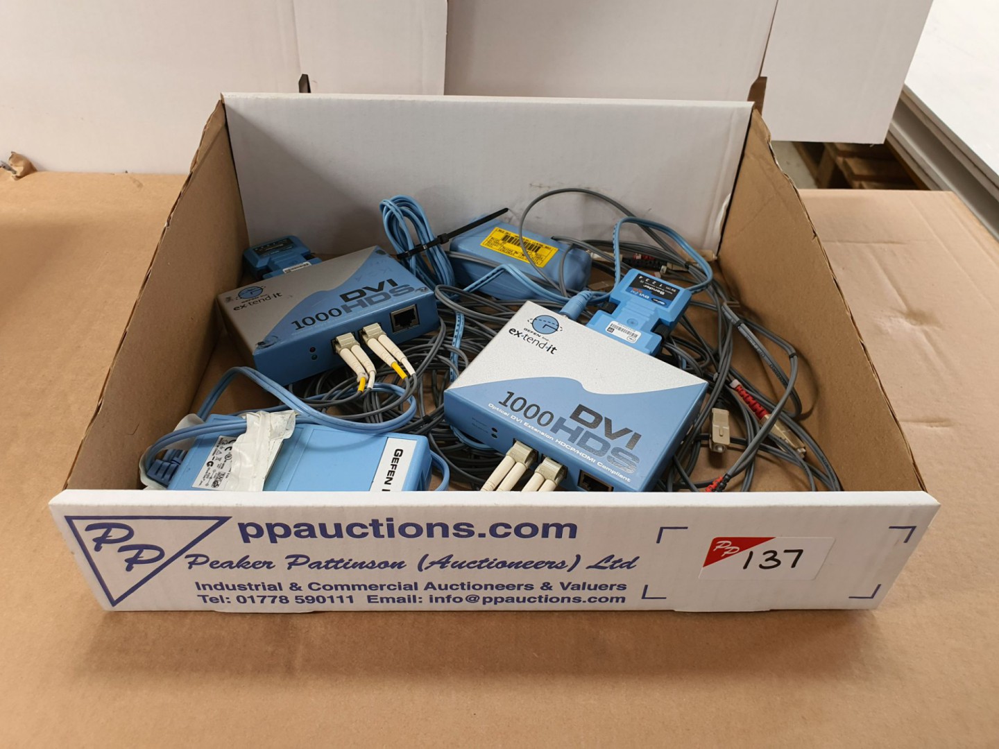 2x Gefen DVI 1000HDS DVI extenders inc: cables