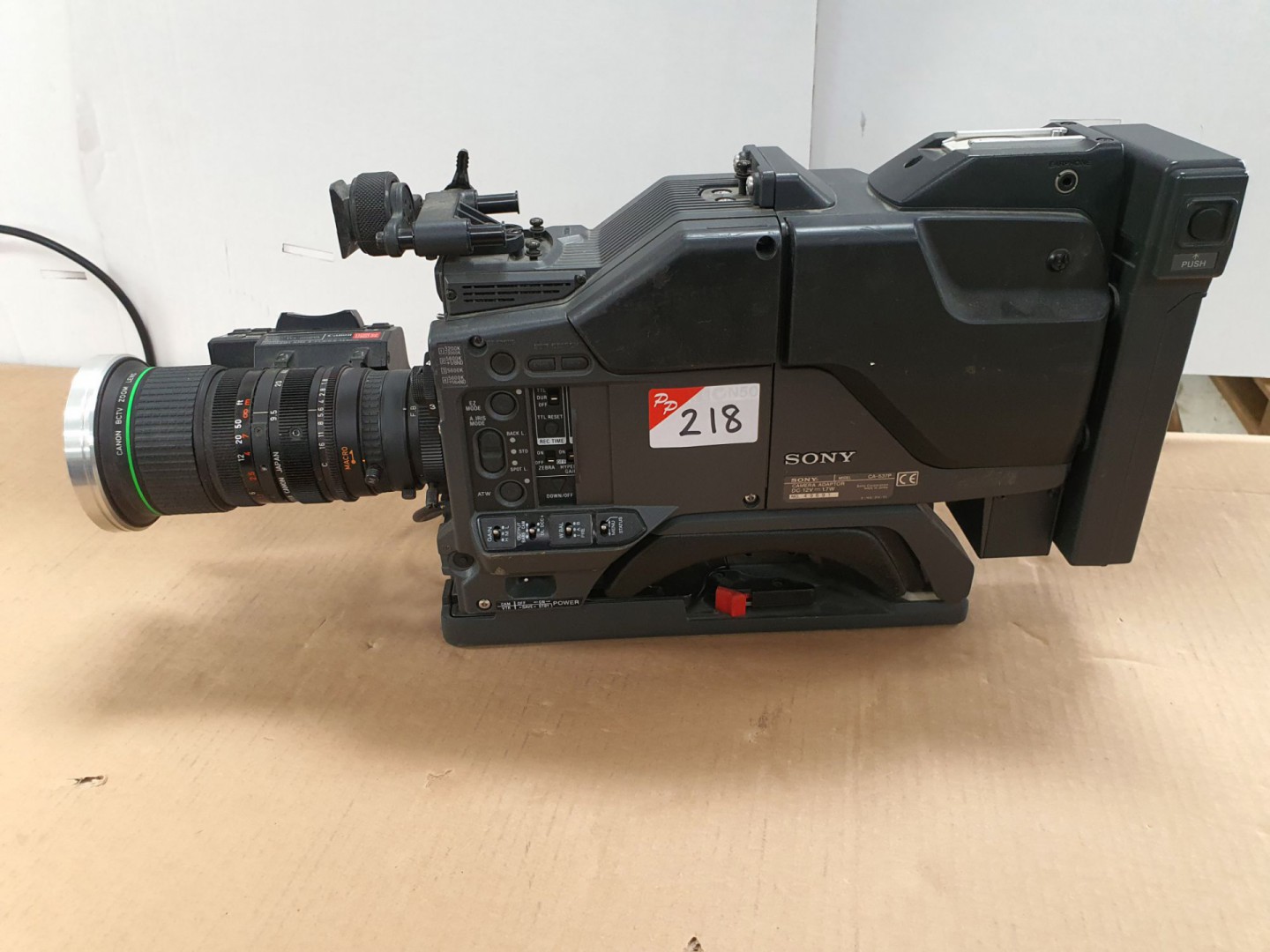 Sony DXC-D30WSP digital video camera inc: Canon BC...
