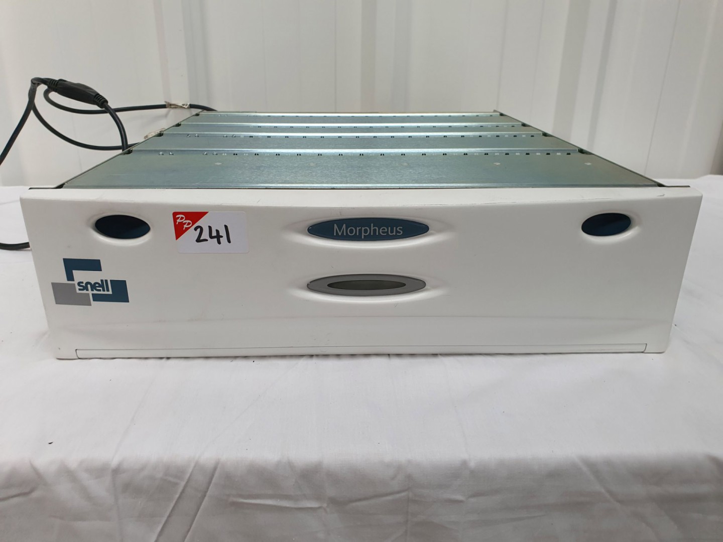 Snell Morpheus chassis inc: 3x MOR-2330 front, 3x...