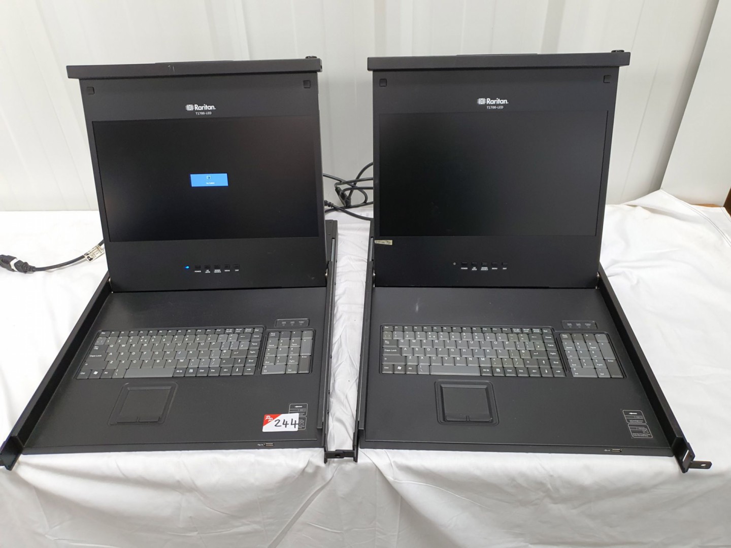 2x Raritan T1700-LED rack type monitor keyboards (...