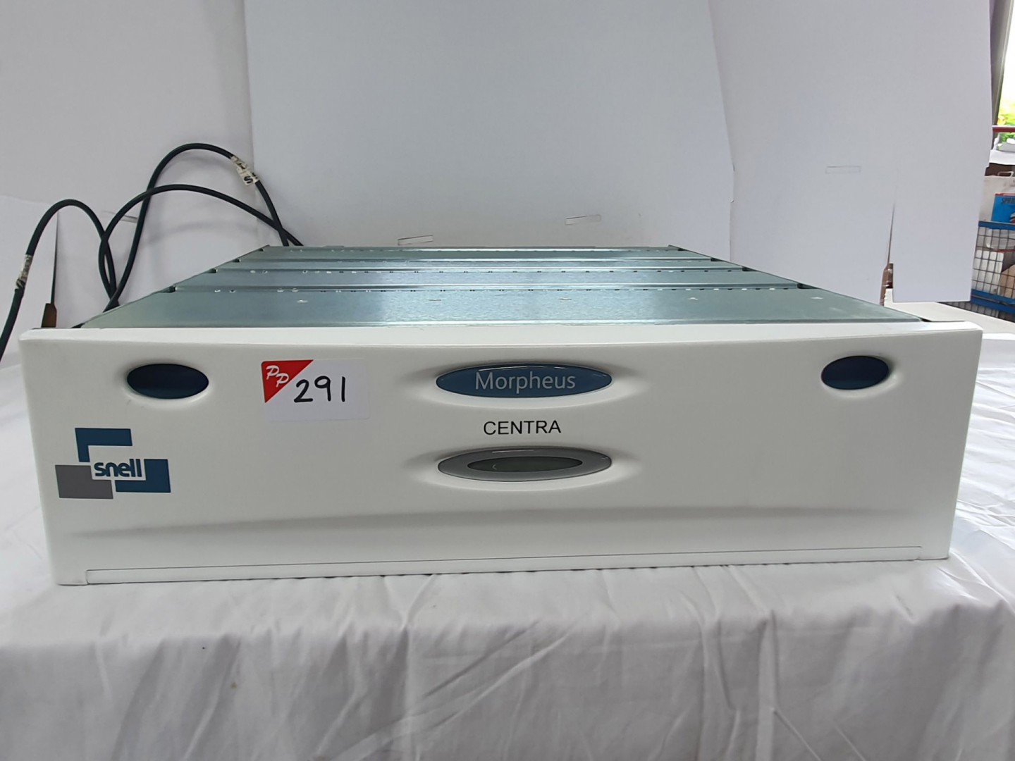 Snell Morpheus chassis inc: 2x MOR-2330 front, 1x...