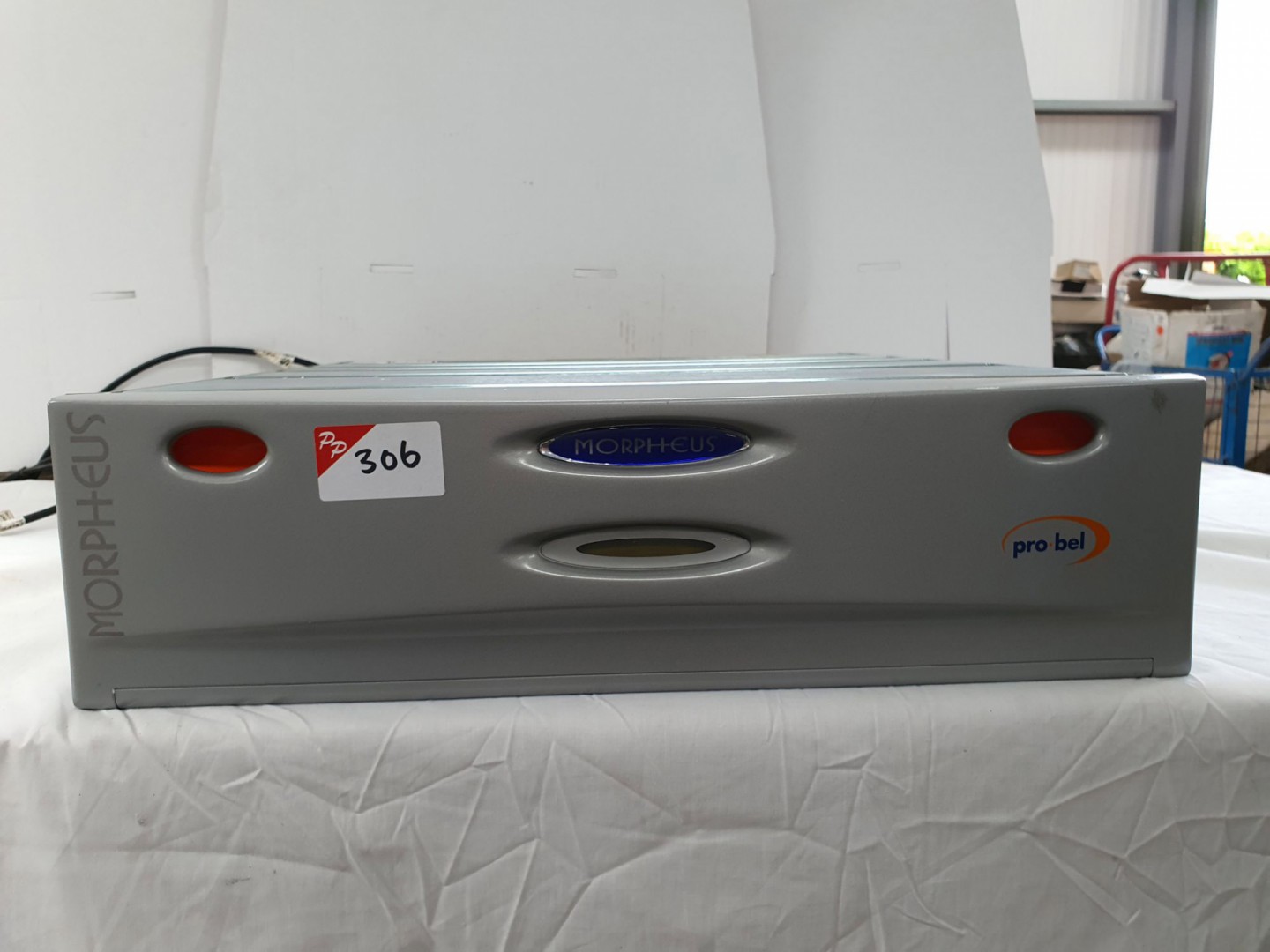 Pro-Bel Morpheus chassis inc: front 1x MOR-2330, r...