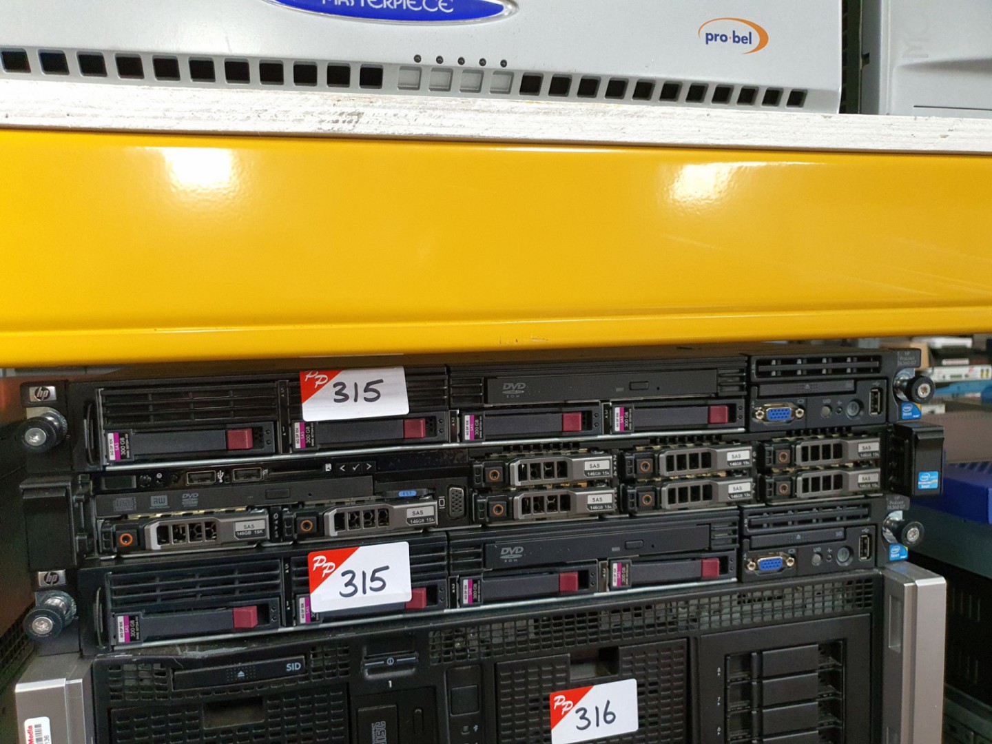 3x HP rack type servers inc: DL360 G7 etc
