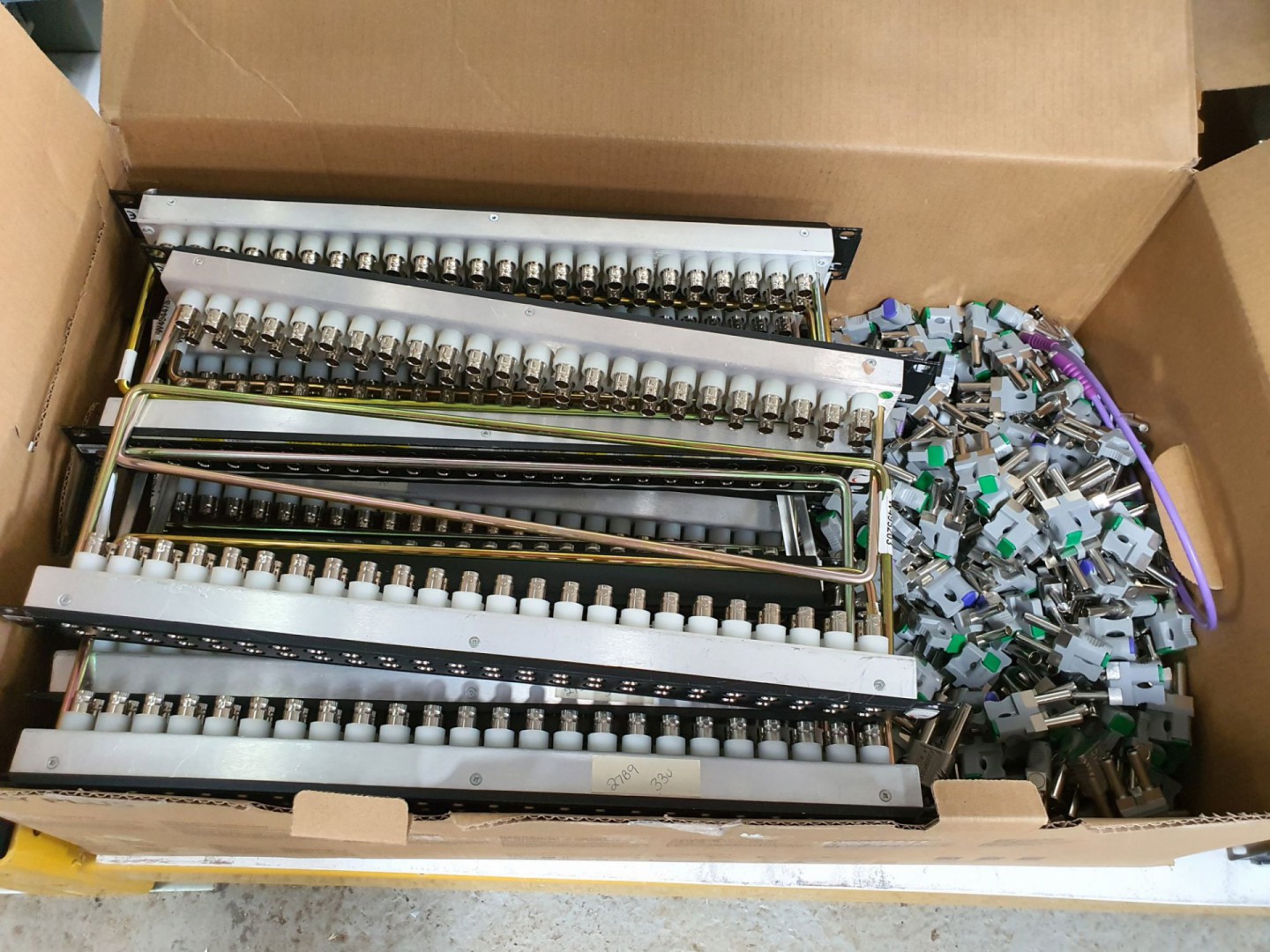 15x Argosy patch panels, Qty Jack connectors