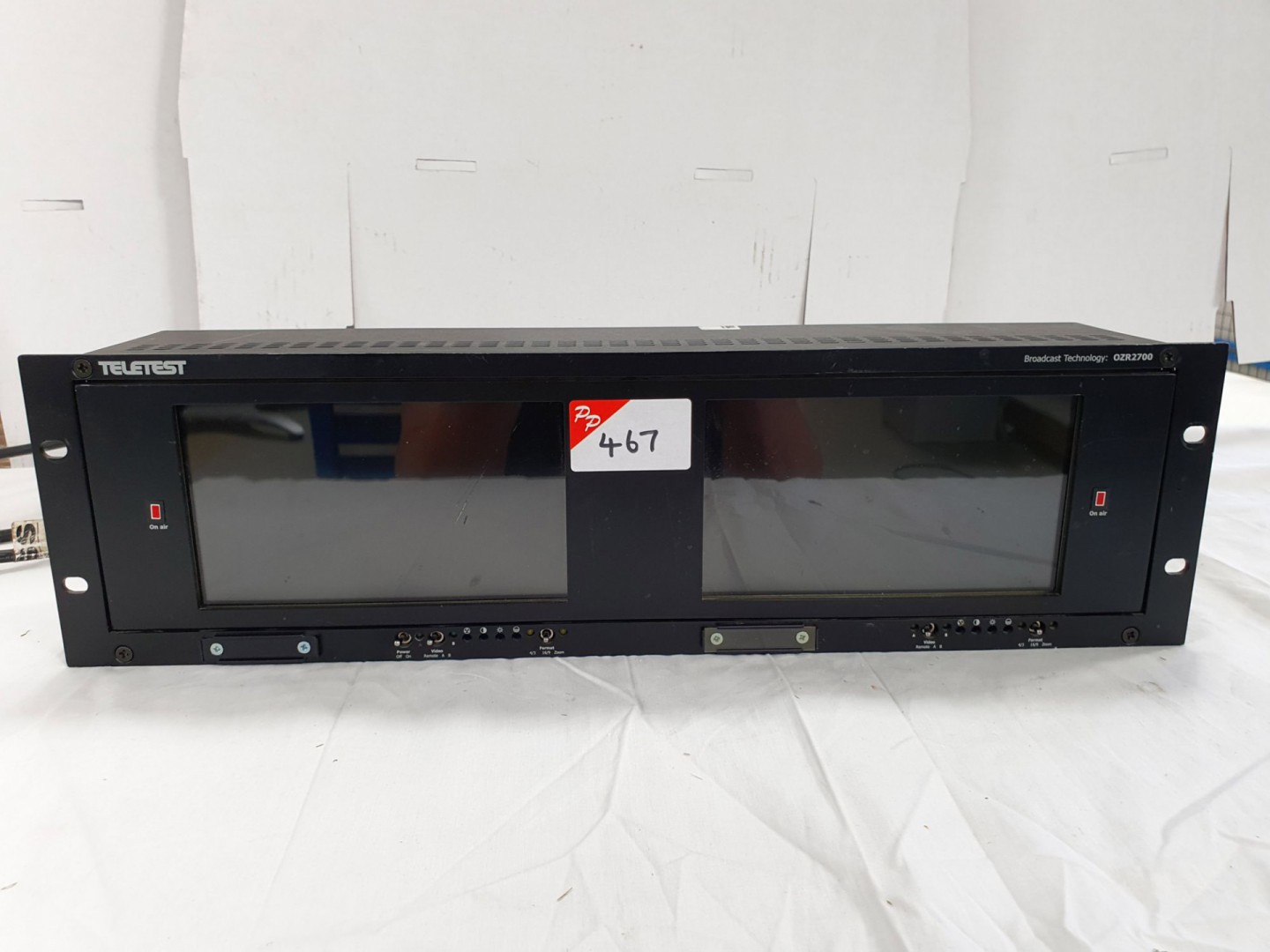 Teletest OZR2700 rack type dual monitor (no PSU)