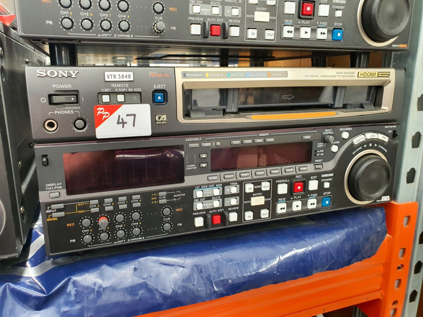 Sony HDW-M2000P HD digital video cassette recorder...