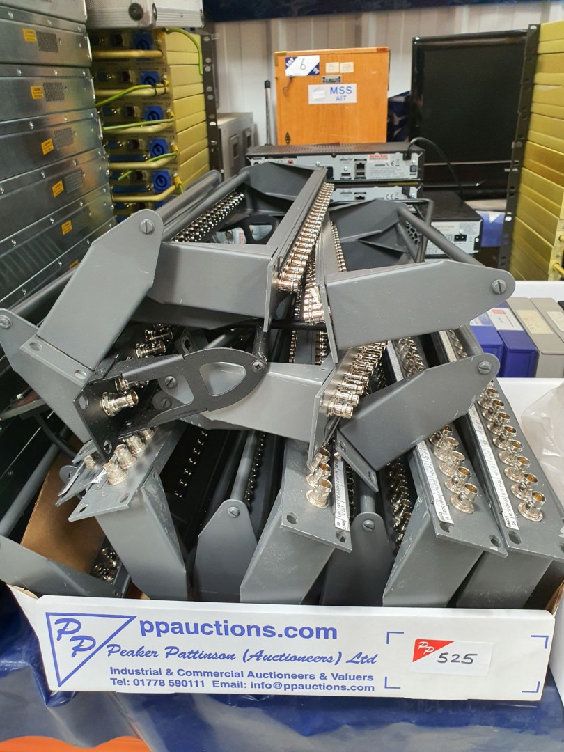 20x BNC patch panels