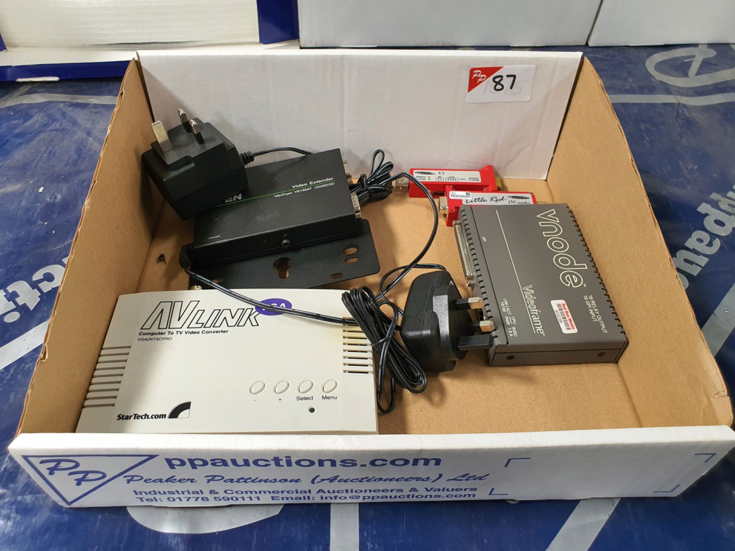 Qty various inc: Aten video extender, AV PC-TV con...