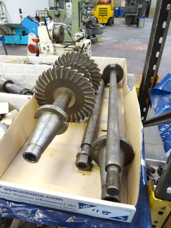 Qty various milling arbours etc - lot located at:...