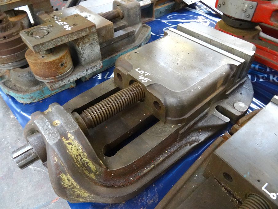 200mm machine vice - lot located at: Harlow, Essex