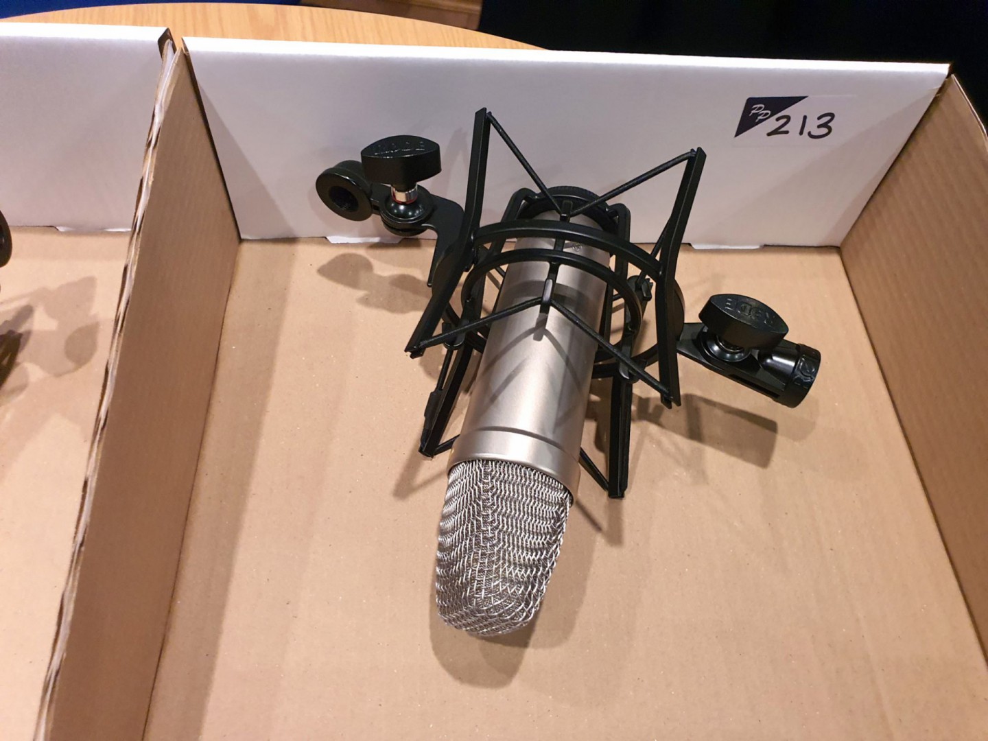 Rode NTI-A studio microphone with Rode holder (Del...