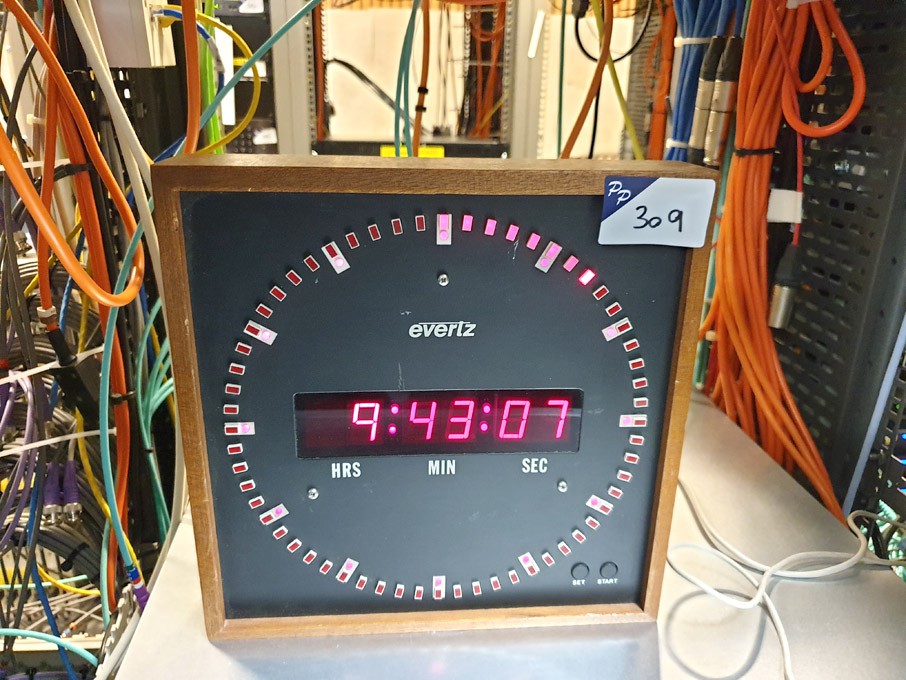 Evertz 1275-220 digital studio clock