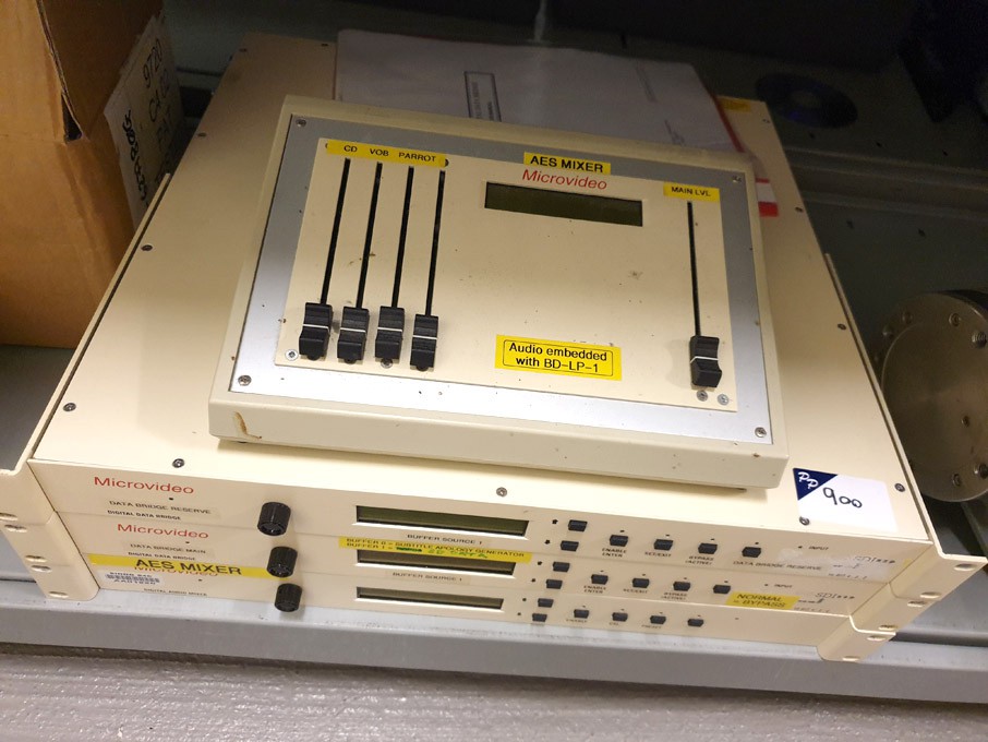 2x Microvideo digital data bridge, microwave digit...