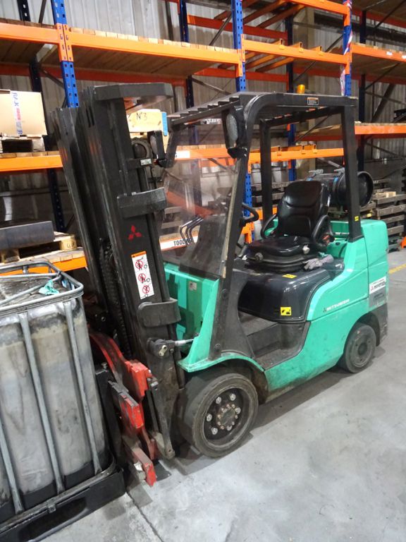 Mitsubishi FGC30NY 2400kg gas forklift truck, 4700...