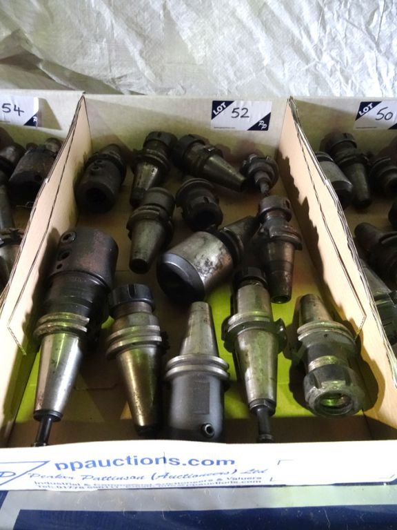 13x CAT40 tool holders - Lot Located at: Aunby, Li...
