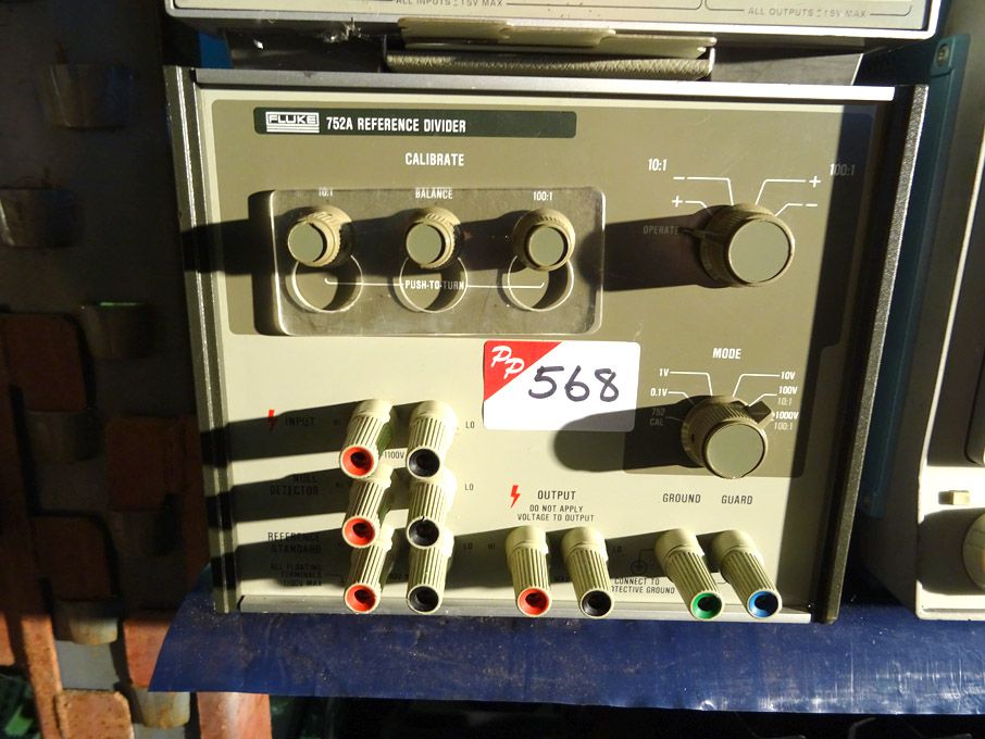 Fluke 752A reference divider - Lot Located at: Aun...
