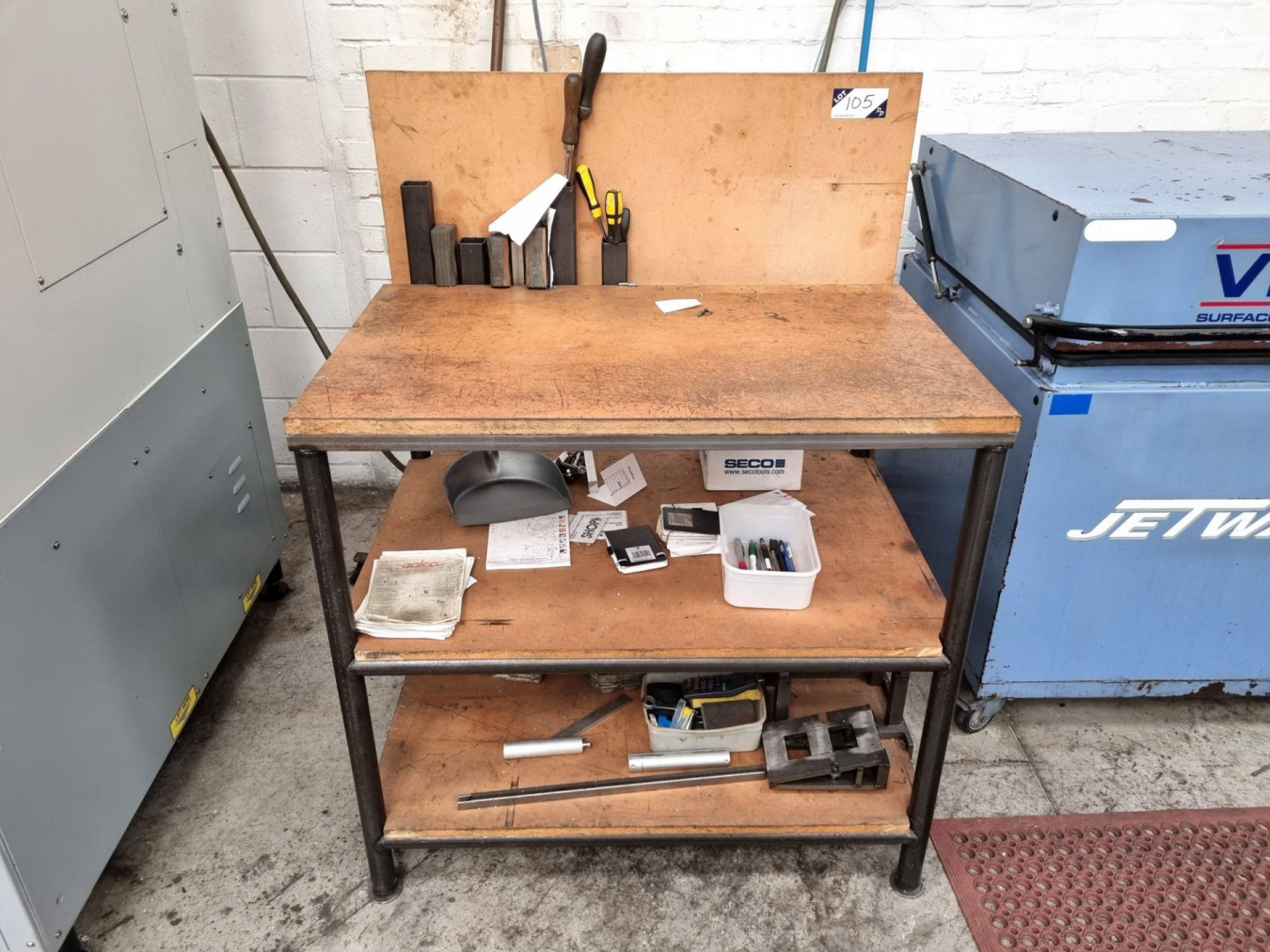 Metal frame / wooden top heavy duty bench, 1000x70...