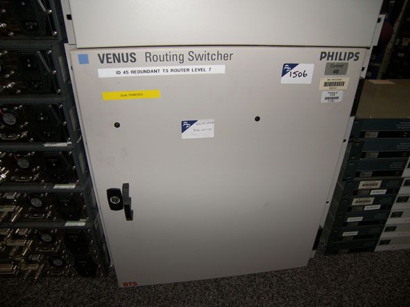 Philips Venus routing switcher with cards inc: 5x...