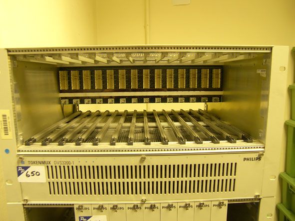 Philips Token MUX DVS3200-1 chassis