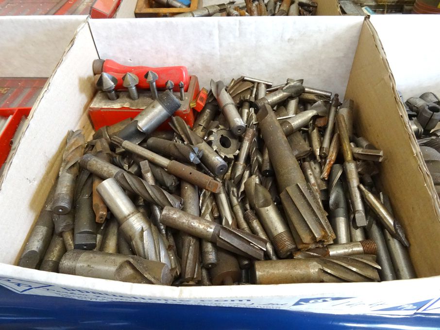 Qty HSS end mills, slot drills to 1" approx
