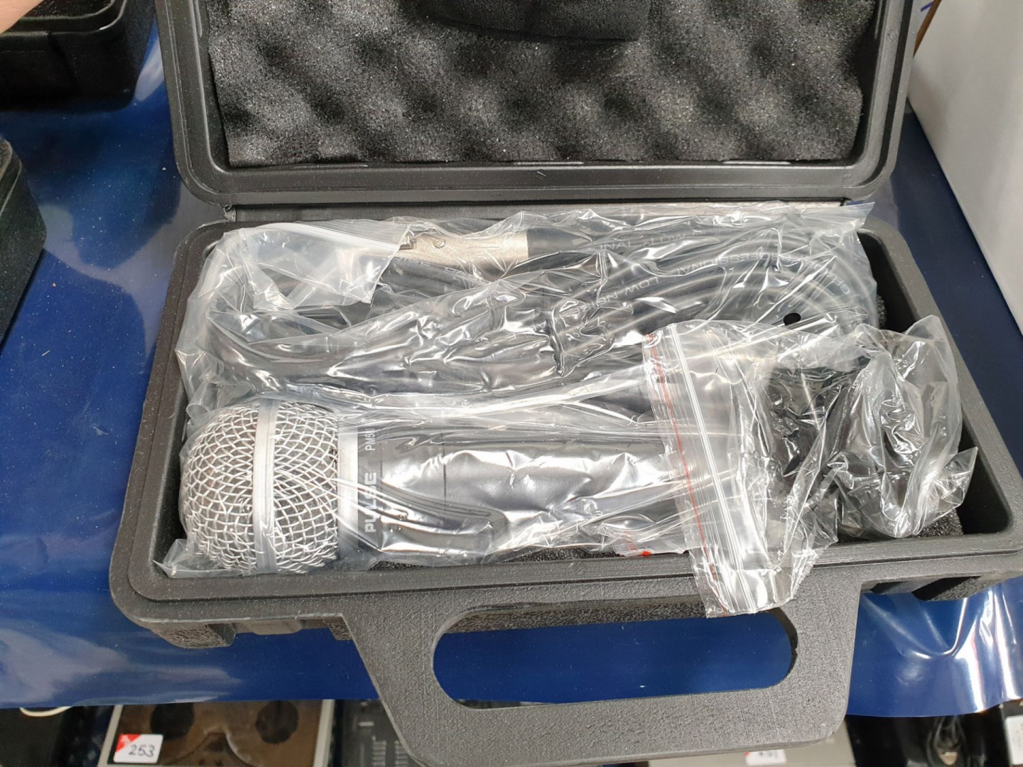 Pulse PM580 dynamic vocal microphone (boxed & unus...