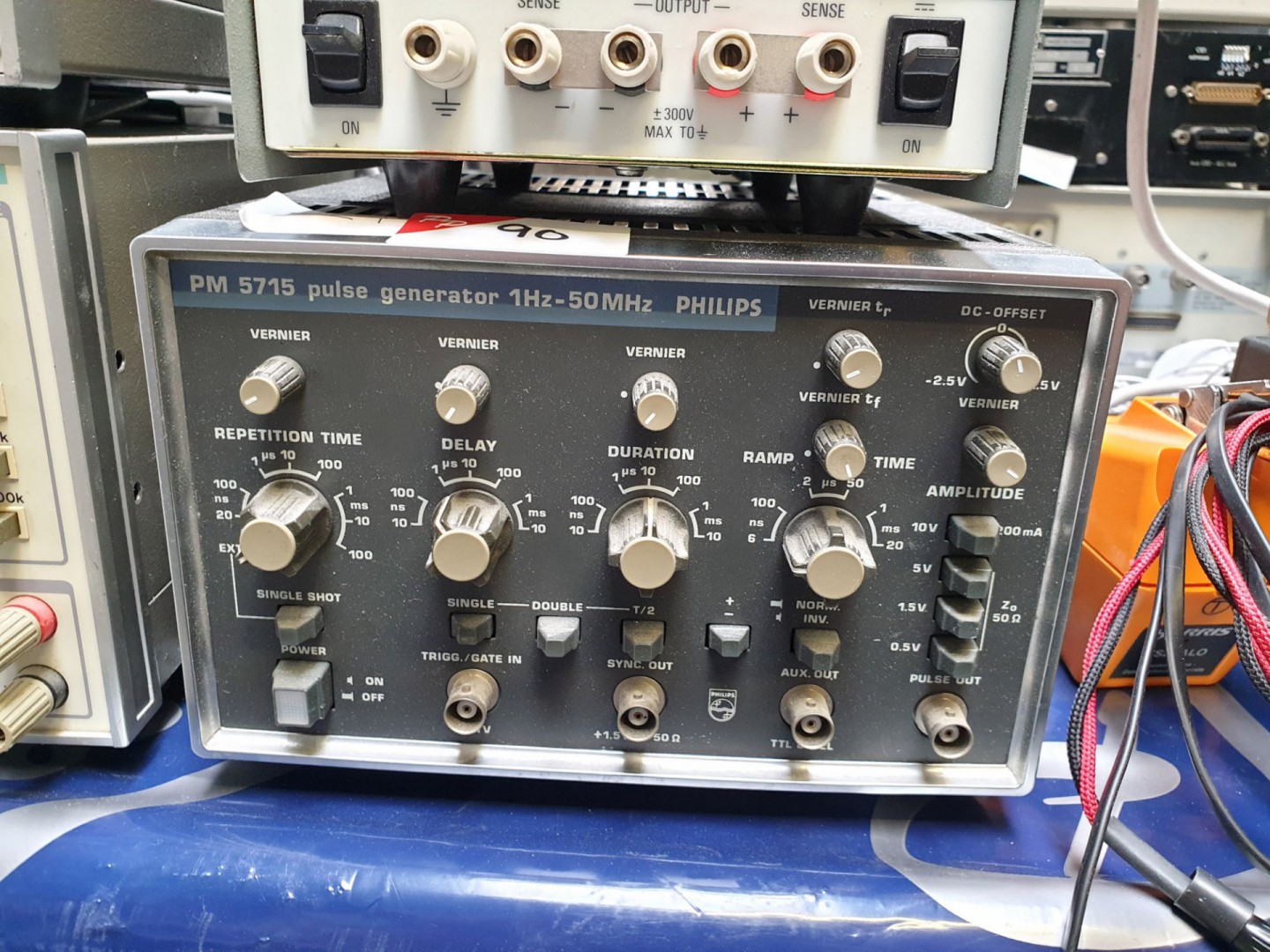 Philips PM 5715 pulse generator, 1Hz-50MHz