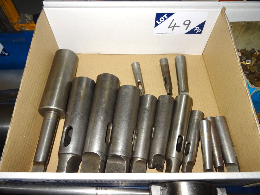 Qty various taper tool sleeves