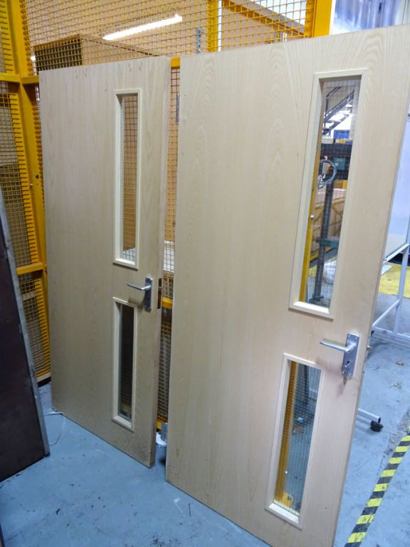 2x light oak effect heavy duty office doors, 2000x...