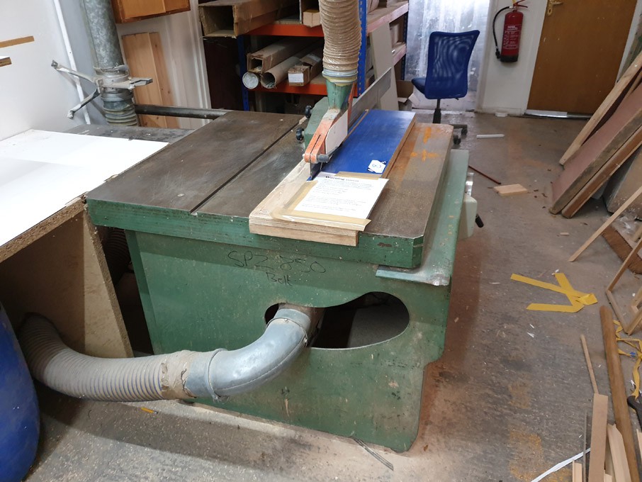 CCB table saw, 300mm dia blade, 1000x1000mm table...
