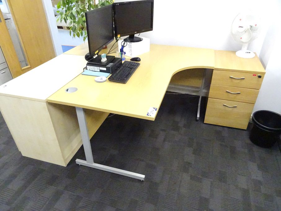 Light oak 1600x1200mm 'L' shaped desks with pedest...