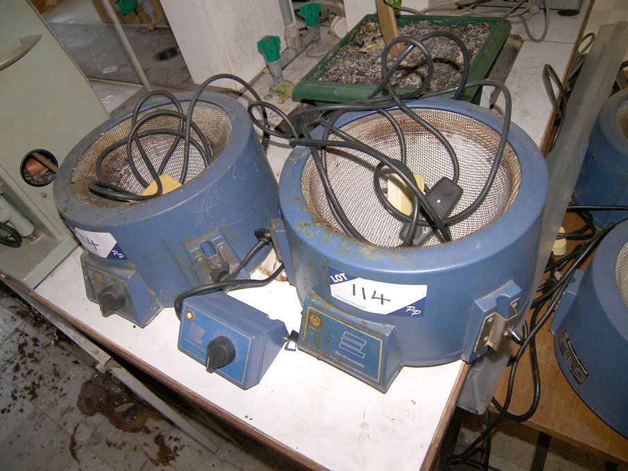 2x Electromantle heated pots, 240v