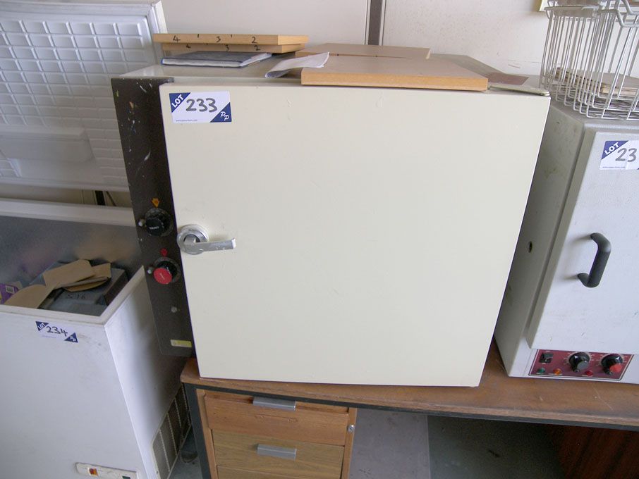 Similar 240v electric oven, 420x320x520mm ID