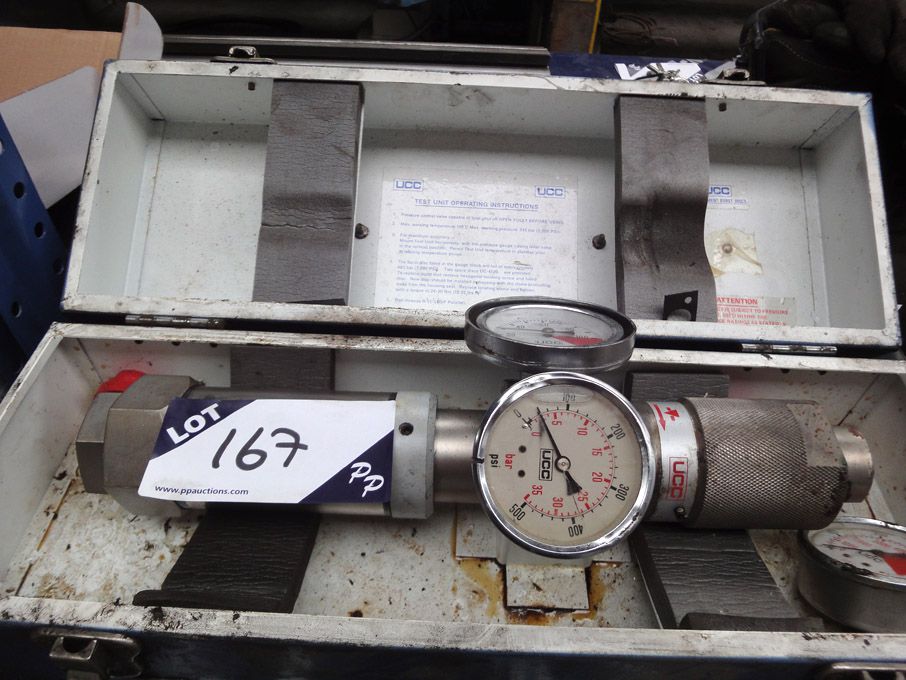 UCC UC4122 pressure test unit in metal case