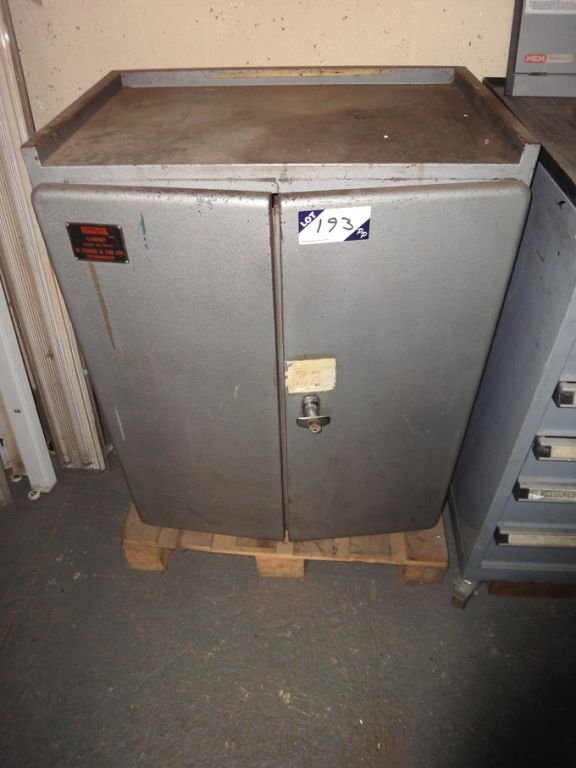 Versatool cabinet, 720x500x900mm with contents inc...