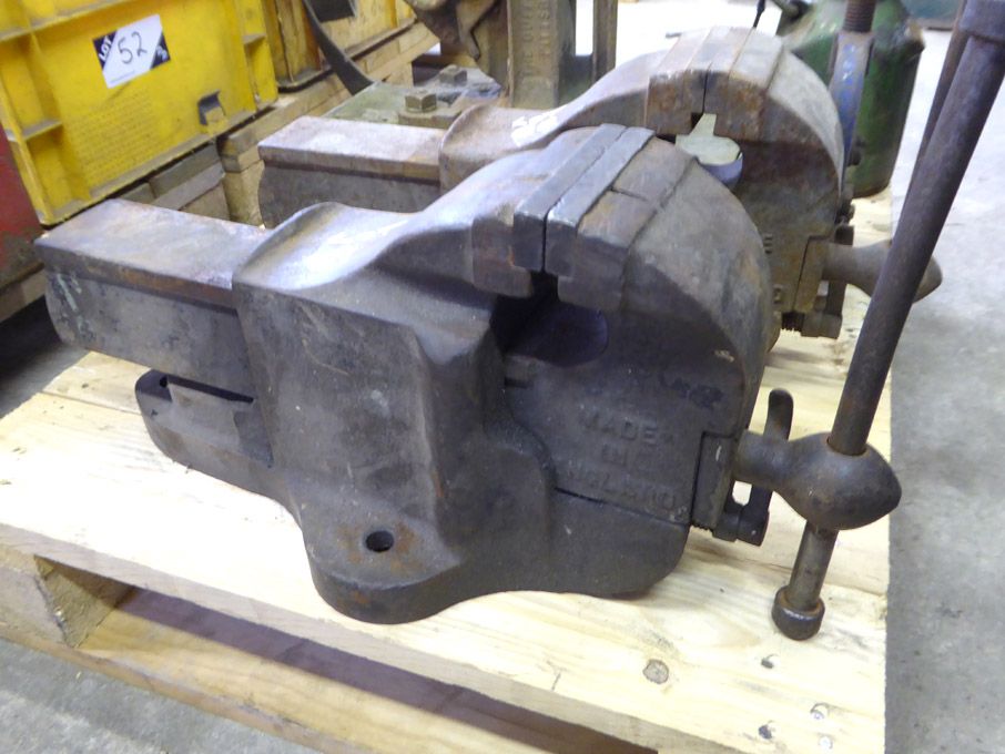 Record No.23 bench type vice, 110mm